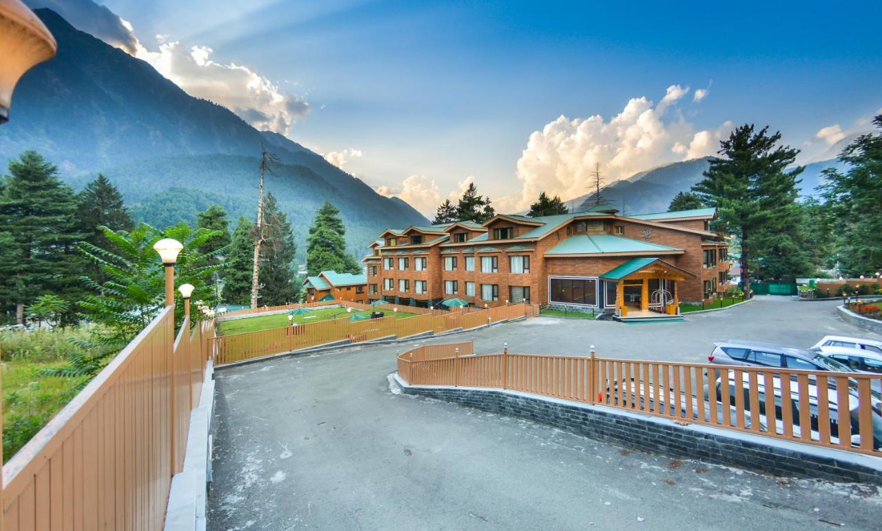 Hotel Royal Hillton Pahalgām Exterior foto